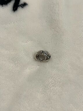 Pandora hands 3d love 925 sterling silver charm